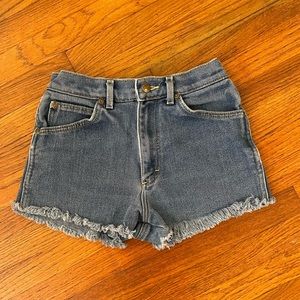 LEE Riders - 24 -Vintage - 90’s - 00’s - Y2K - medium wash - cut off denim short